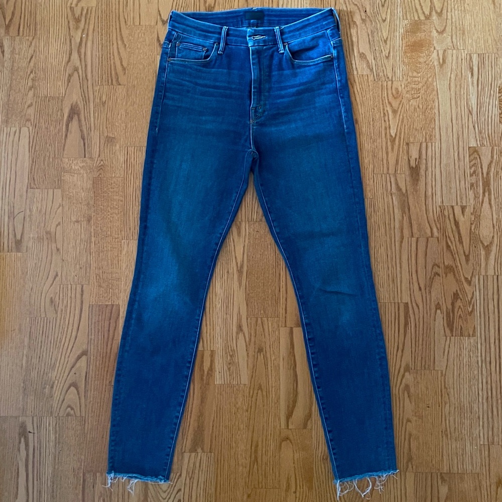 Mother High Waisted Looker Ankle Fray size 28
